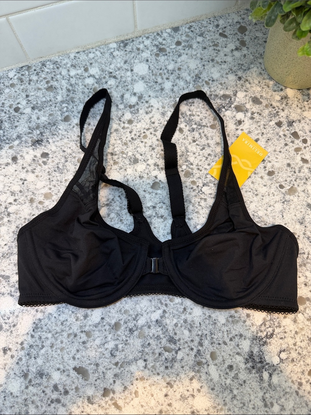Delimira Lace-Trim Full Coverage front closure razor back size 32C black